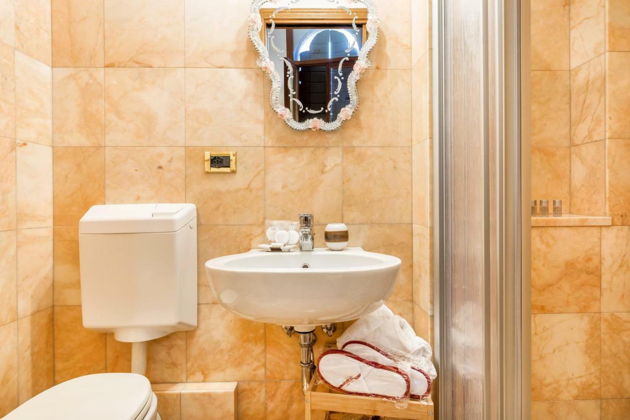 Luxury Venetian 2* Veneza