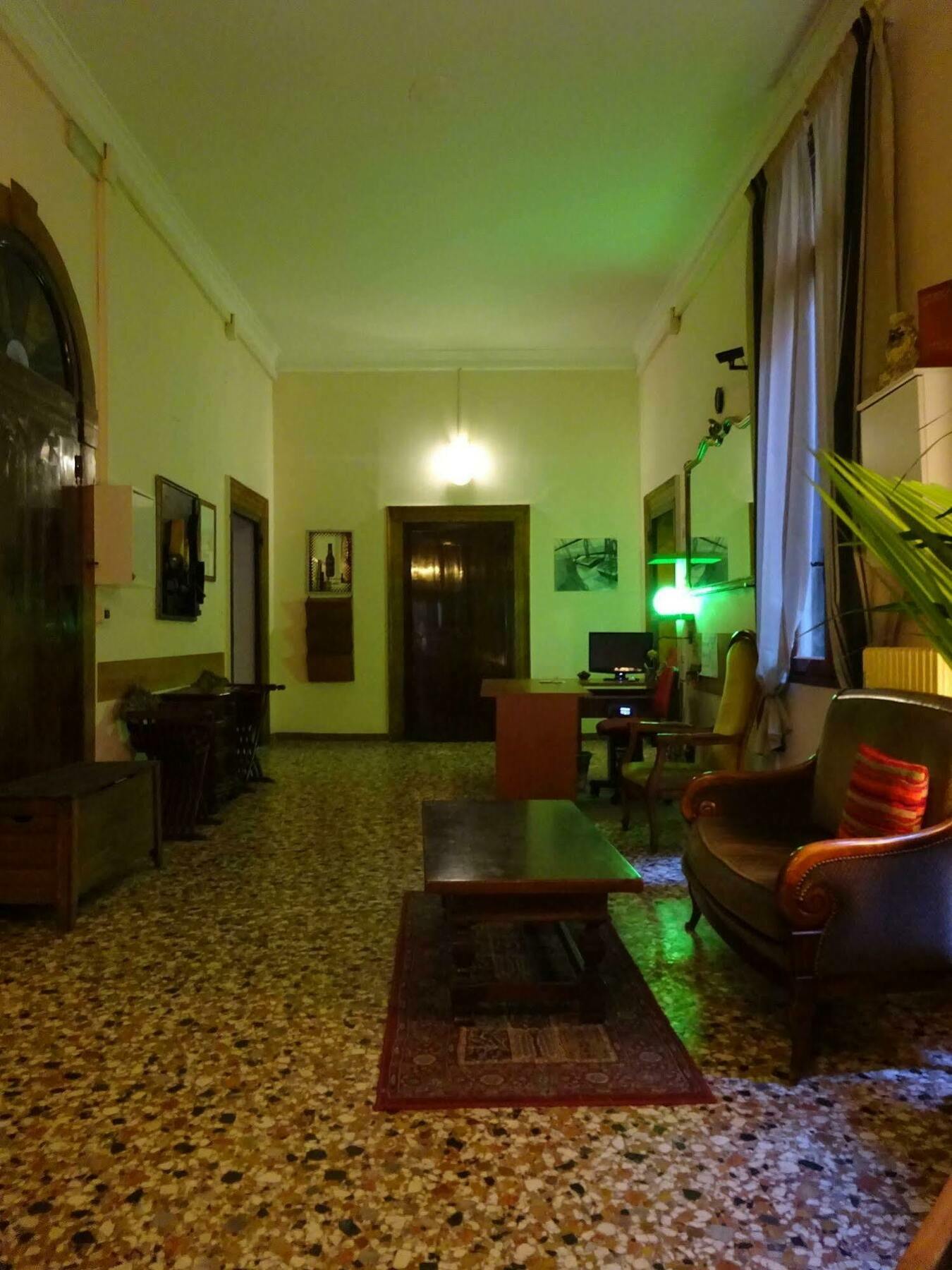 Hostel Youth Palace *