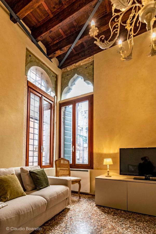 Apartment Gondola Bianca Venisejetaime Venice