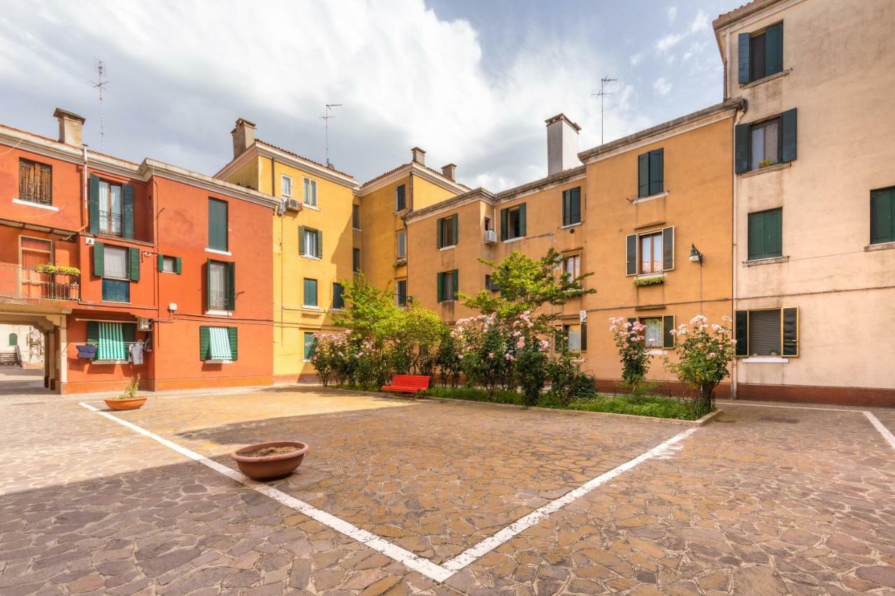 Near Station Santa Lucia Two Bedroom Apartment *