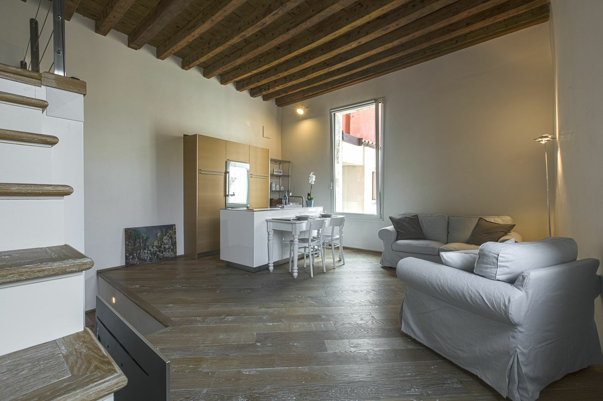 Zattere Design Loft R&r *