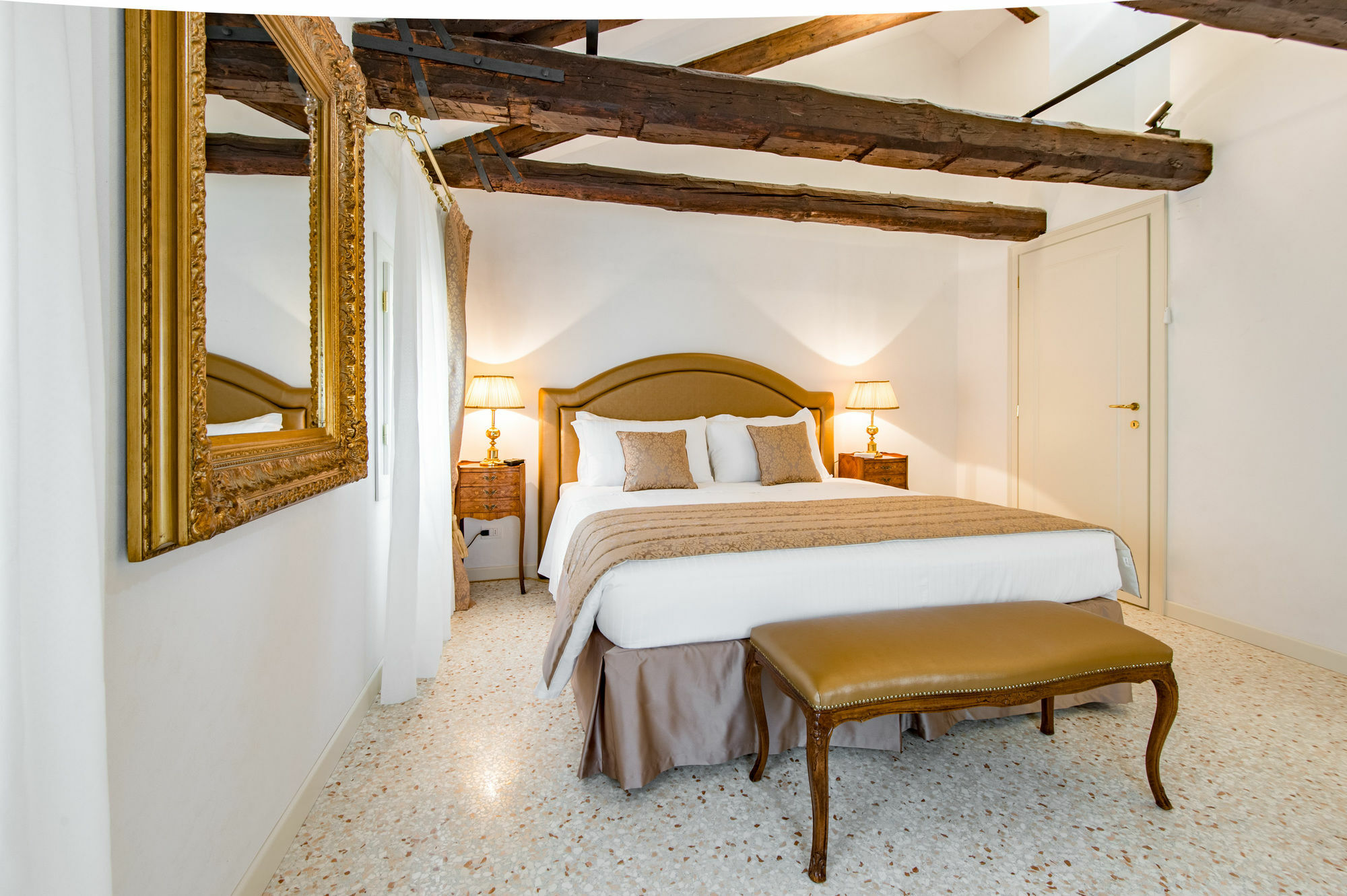 Apartment San Teodoro Palace - Luxury Apartments *