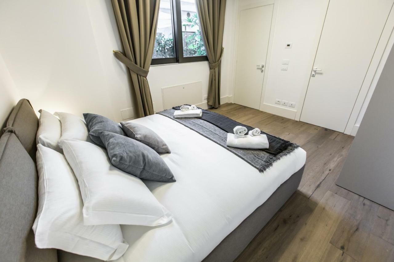 Elegant Fornasa Vecia, Canal View With A Beautiful Garden R&r * Venice