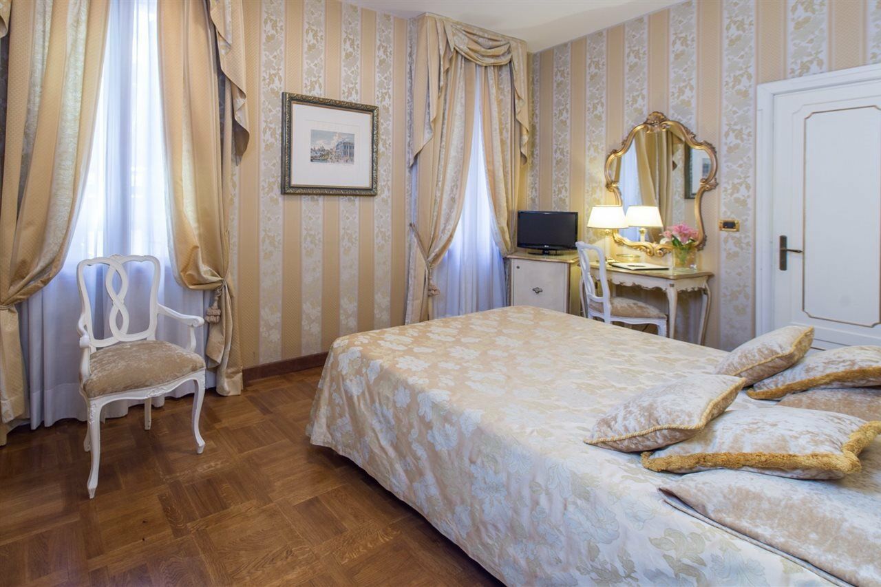 Savoia & Jolanda Hotel