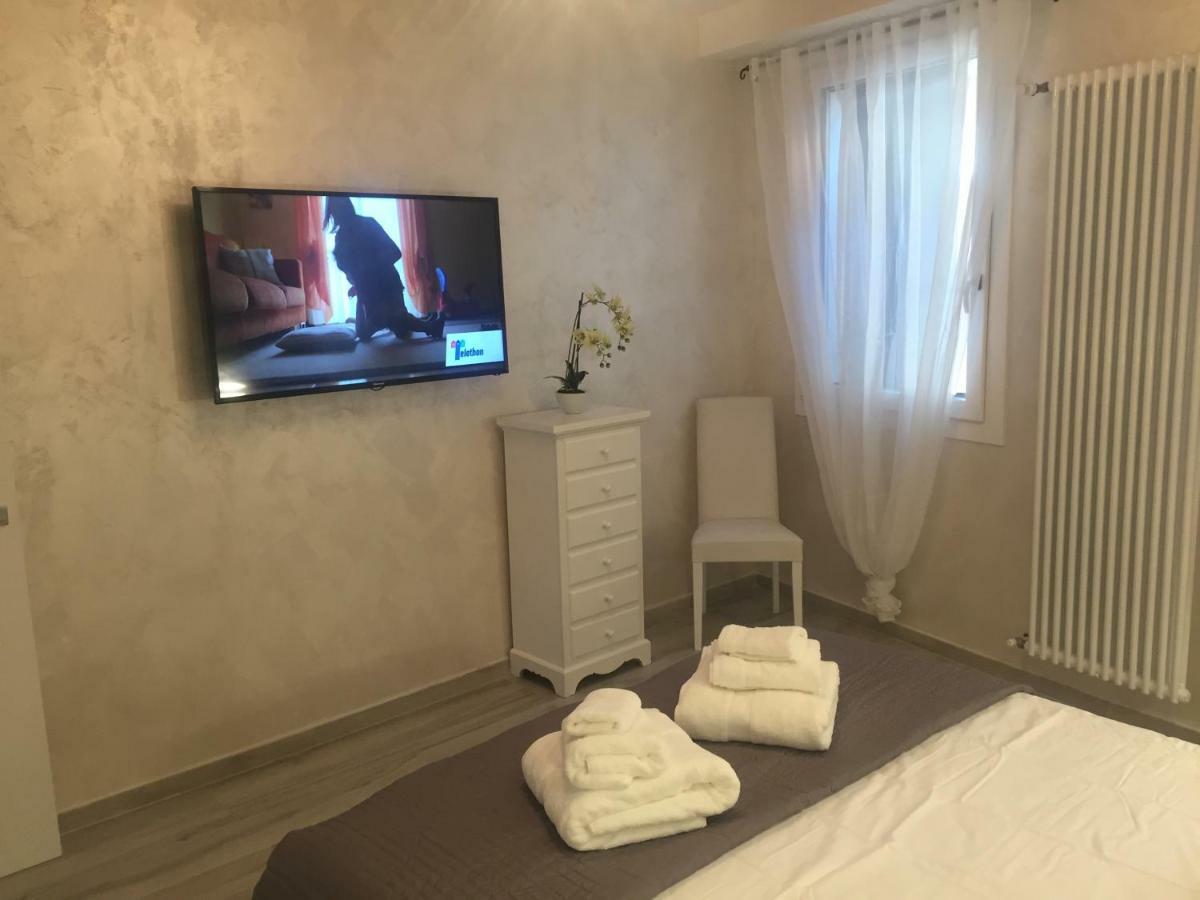 Ca Del Pape Apartment *