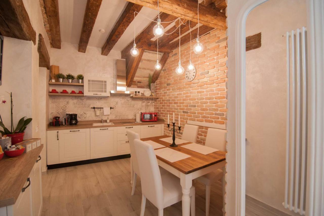 Ca Del Pape Apartment *