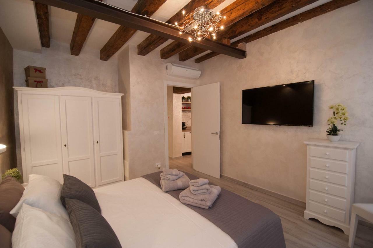 Ca Del Pape Apartment