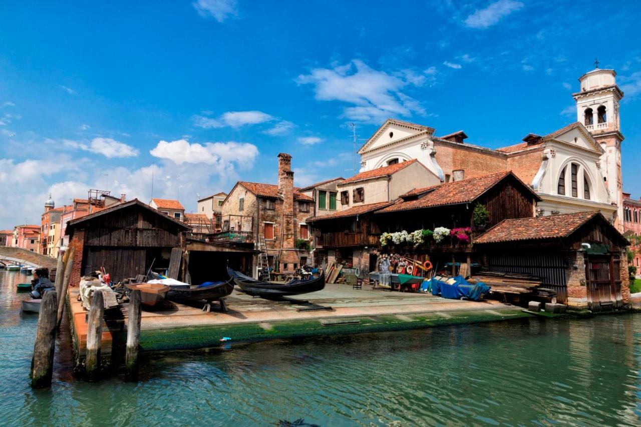 On The Canal Apartment Venice