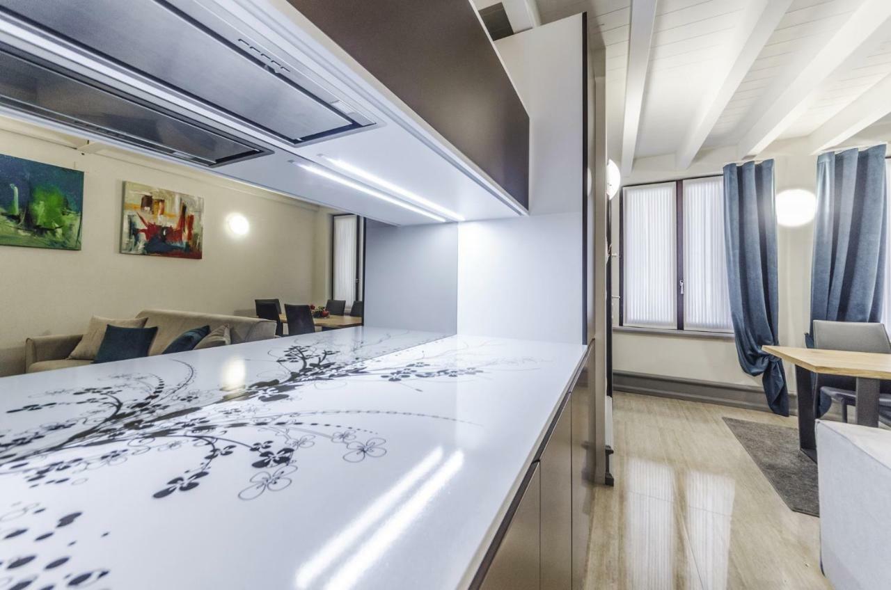 Luxury * Venice