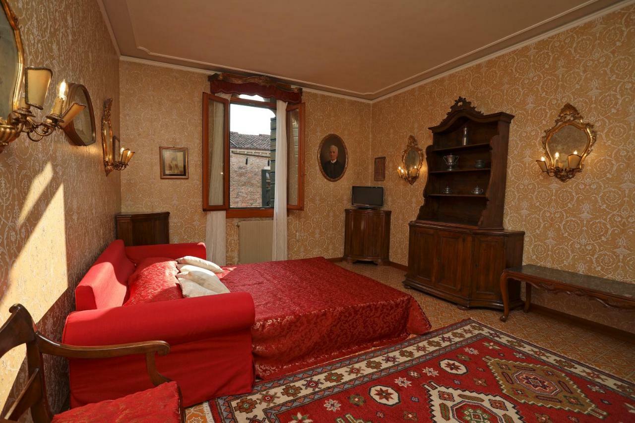 Apartment Ca Barbaro With Altana-appartamenti Storici- Venice