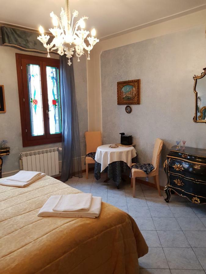 Gli Angeli * Venice