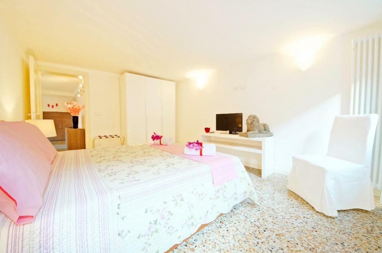 Apartment Sant'aponal Rialto *