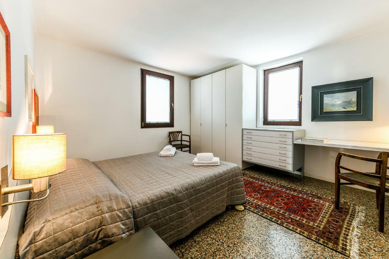 Glass Apartment Venice