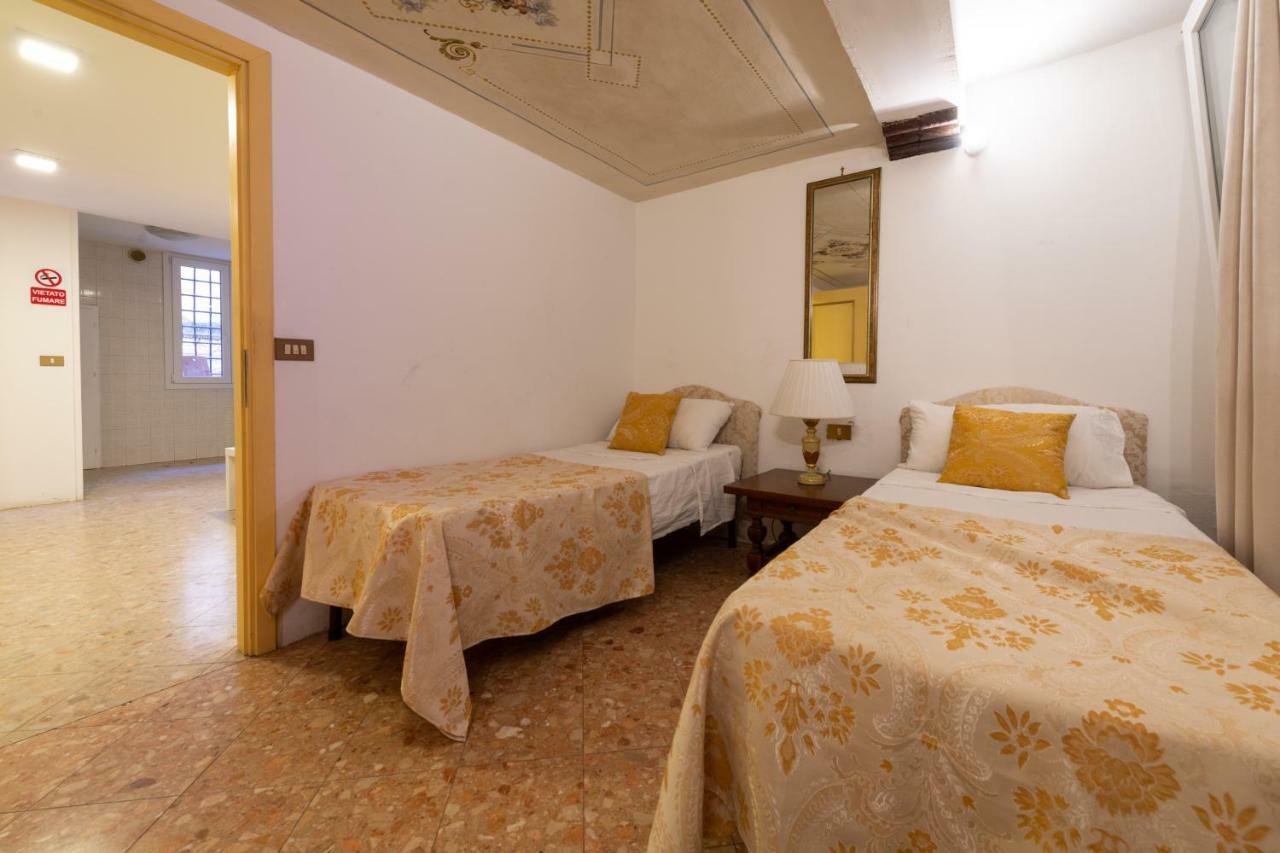 Historical In Center Apartment *