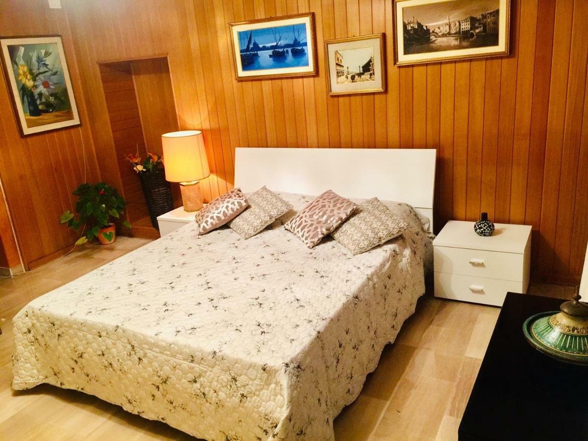 Ca'tronconi Ai Frari Apartamento