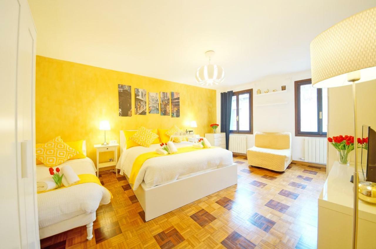 Appartamento Calle Dei Fabbri *