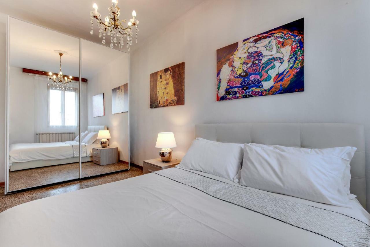 Ca Biennale Apartment