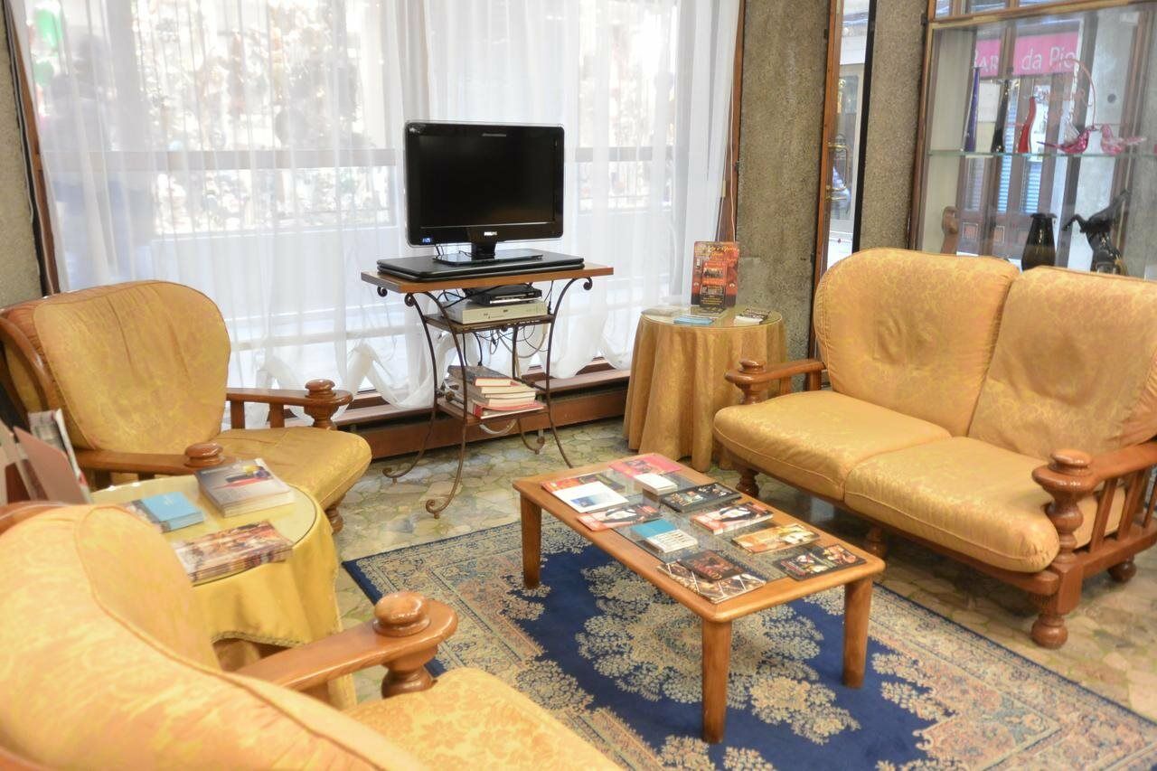 Ambassador Tre Rose