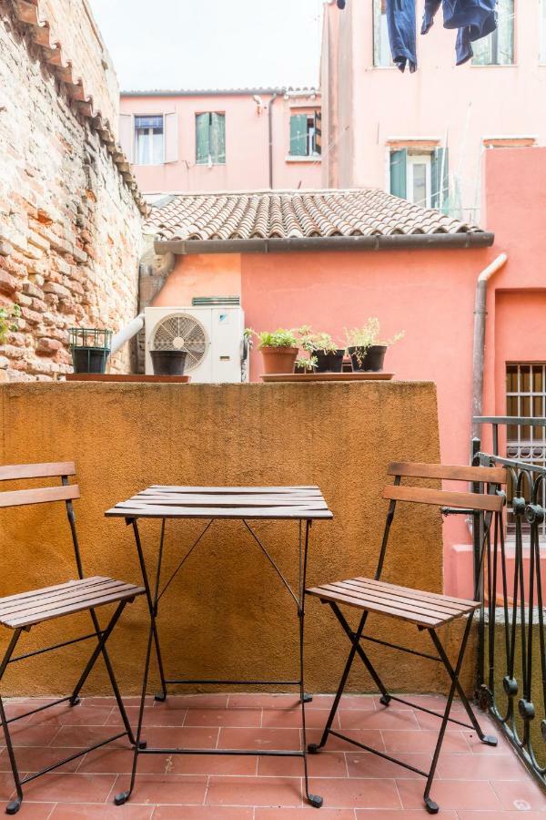 Little Canal Apartment