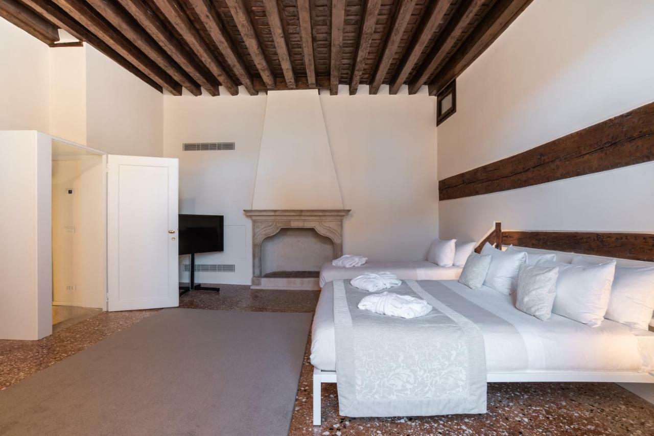 Apartment Palazzo Vendramin Costa Venice