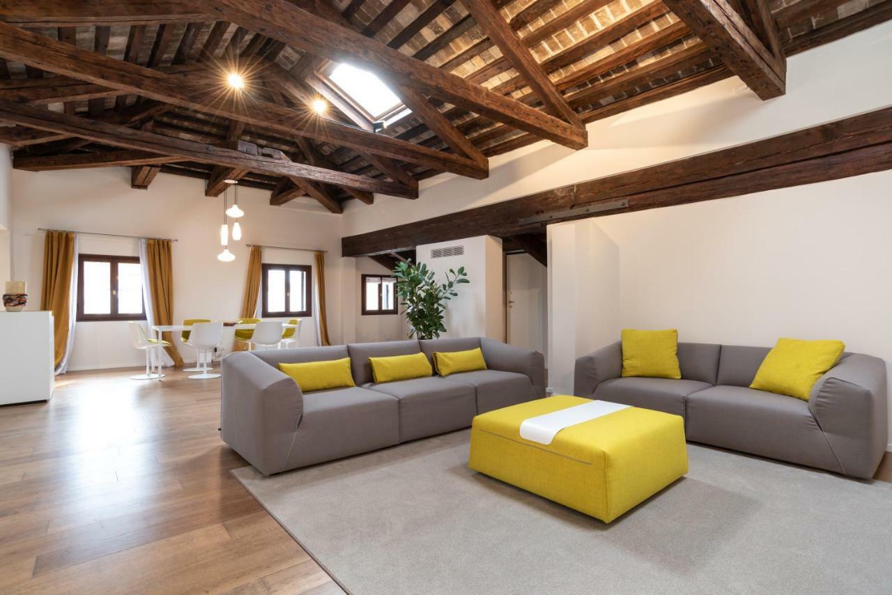 Palazzo Vendramin Costa