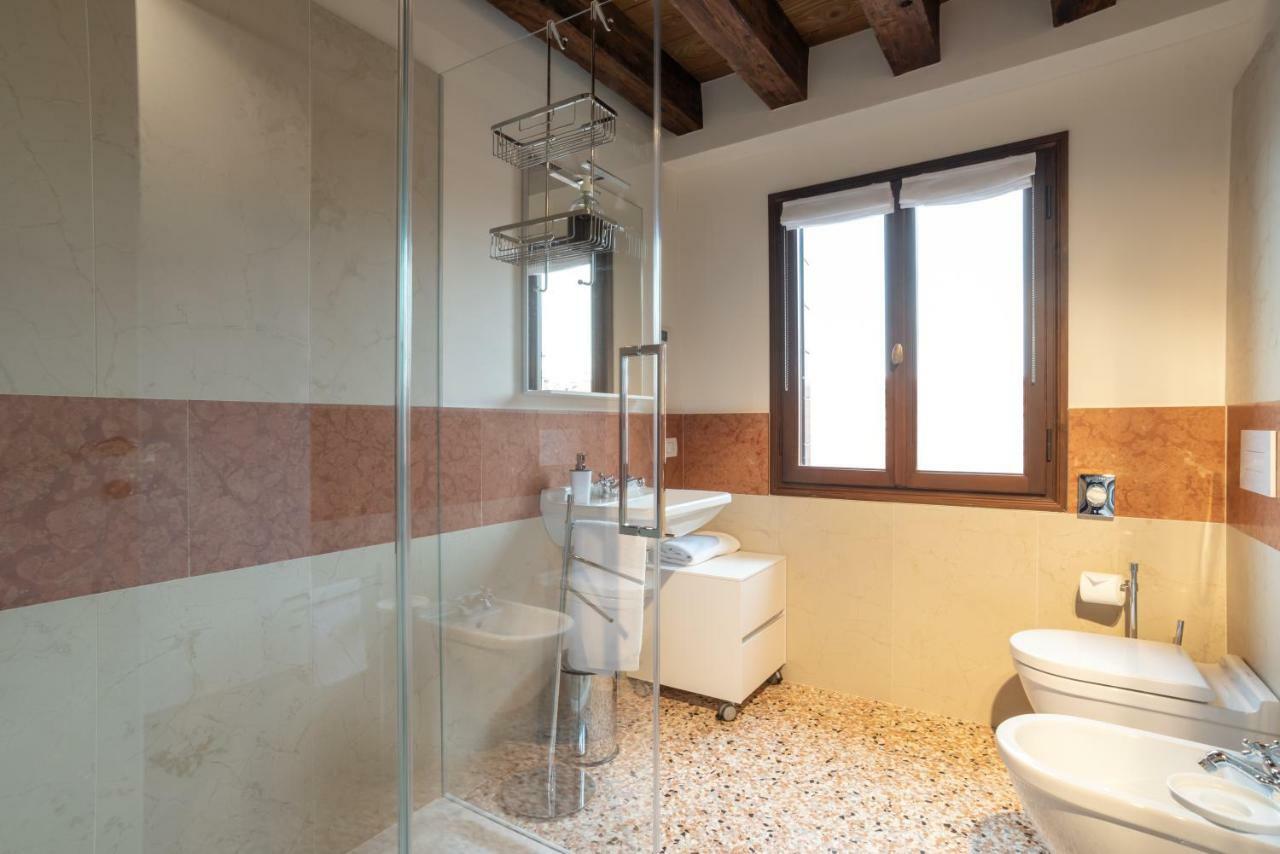 Palazzo Vendramin Costa Apartment