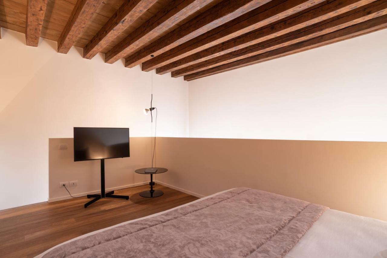 Palazzo Vendramin Costa Apartment *