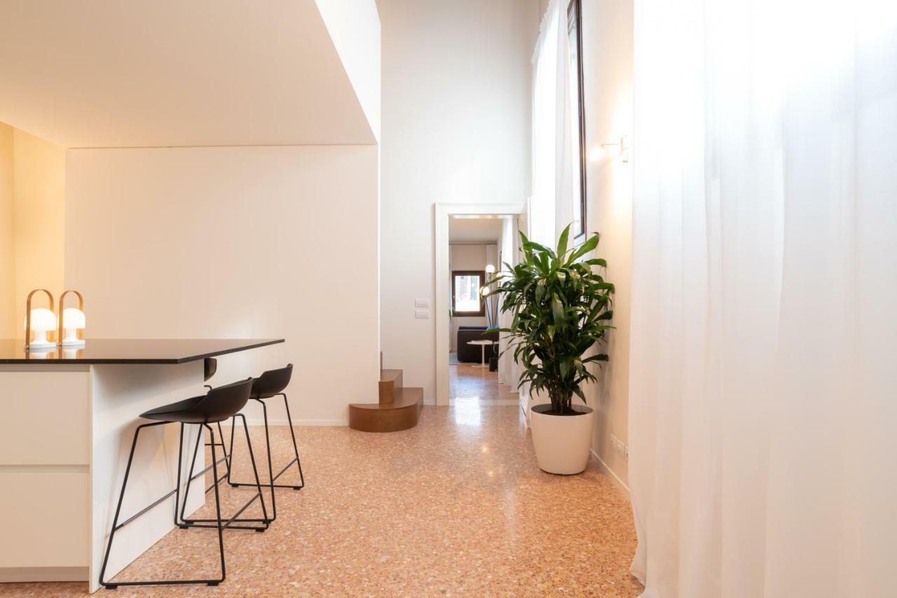 Palazzo Vendramin Costa Venice