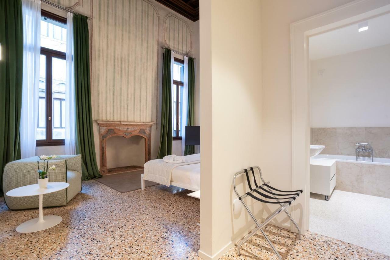 Palazzo Vendramin Costa Apartment Venice
