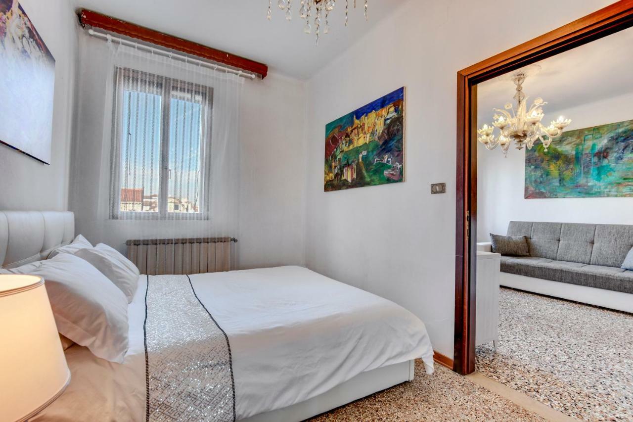 Ca Biennale Apartment *