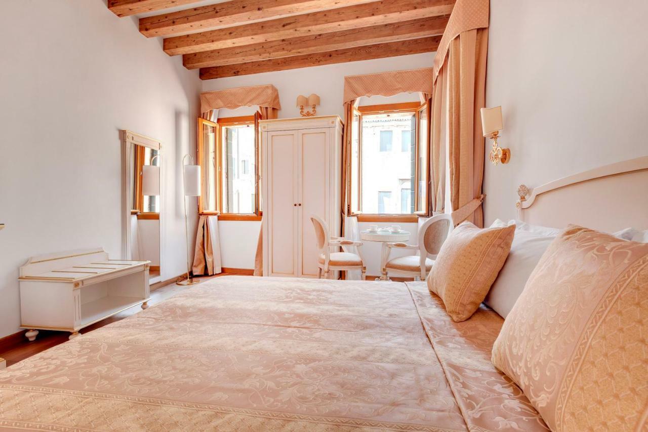 Nikki House Venice
