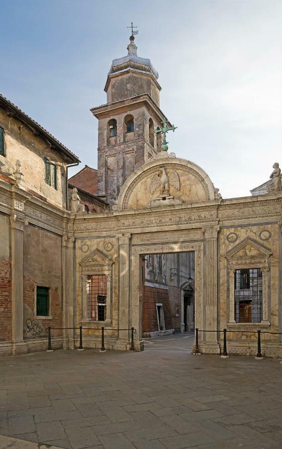 The Arch Historic Veneza