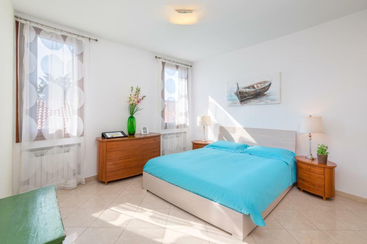 Convenient In Veneza