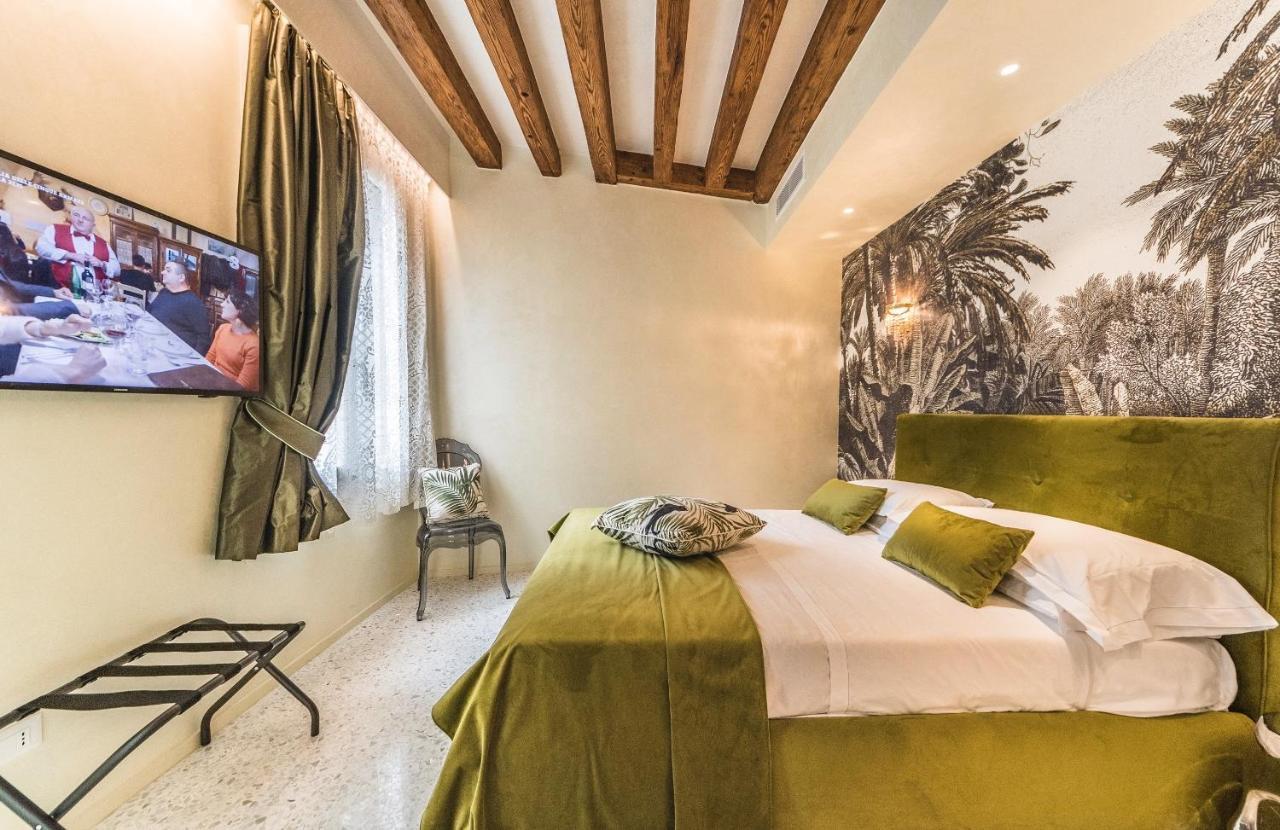 Rialto Luxury Flat