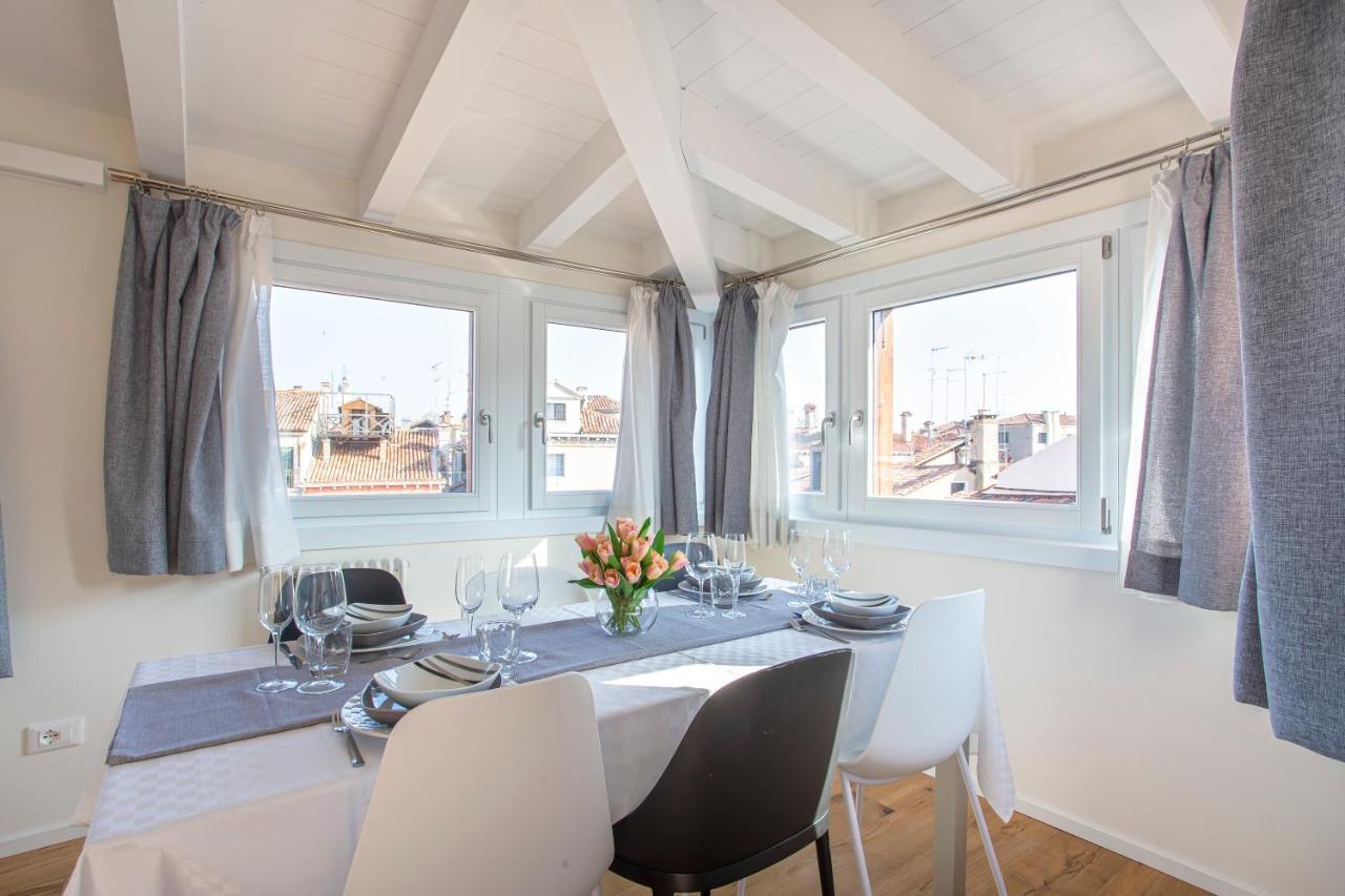 Luxury Terrace View Of San Marco Apartment Venice