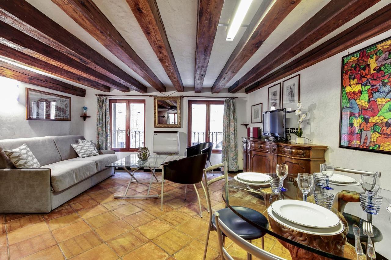 Apartment Canal View In Rialto By Wonderful Italy