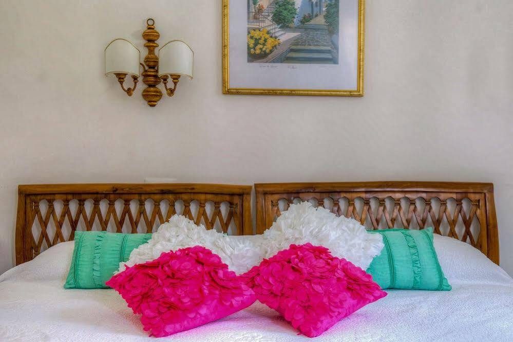 De L'osmarin Suites Casa de hóspedes