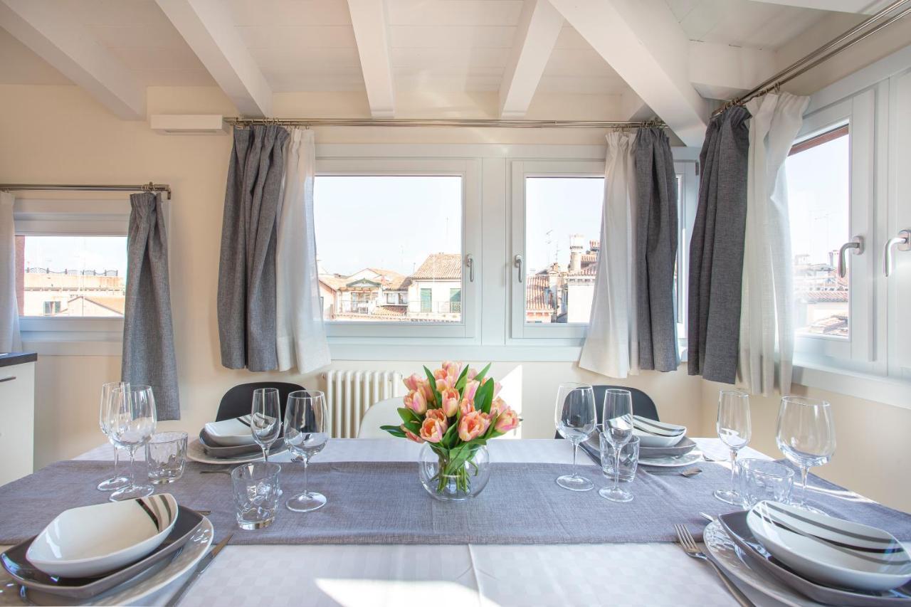 Luxury Terrace View Of San Marco Apartment Venice