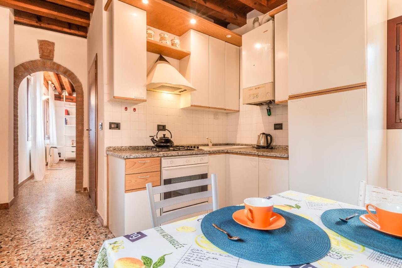 Apartment Lionhost Ruga Giuffa 4834 Venice