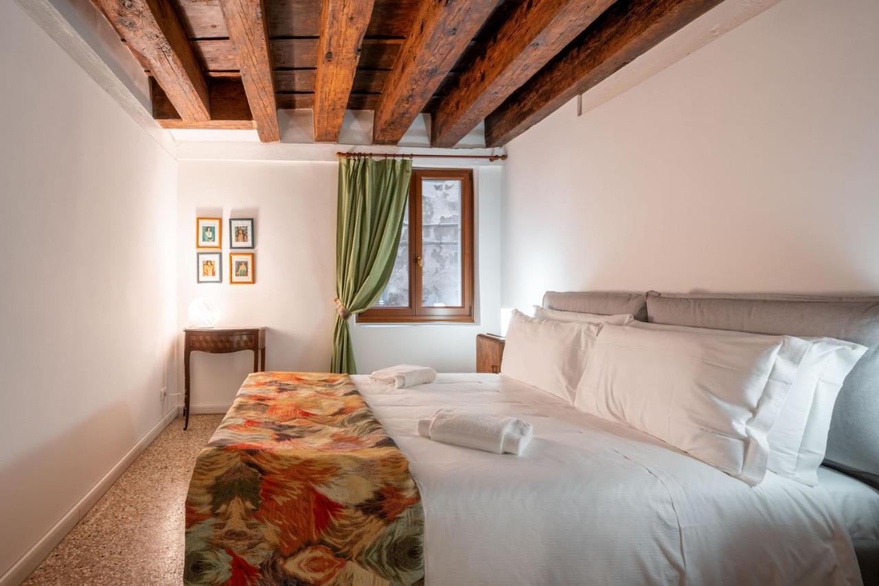 Rialto Bridge - Calle Raspi Apartment