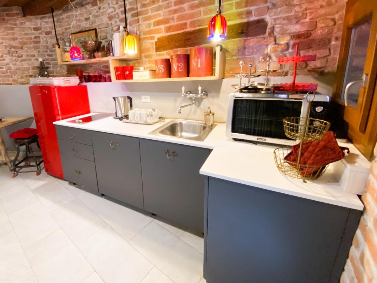 Rosso Charm Bed & Breakfast Venice