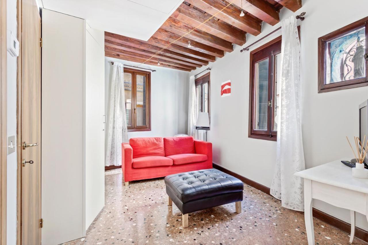 Castello Cozy X4 - Calle Crosera Apartment