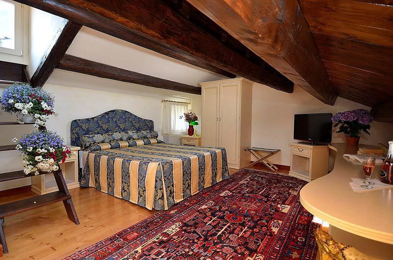 Hotel Alloggi Al Mercante 3*