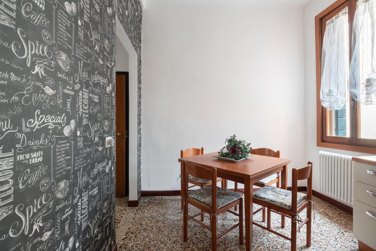 San Polo Canal View By Wonderful Italy Apartamento Veneza