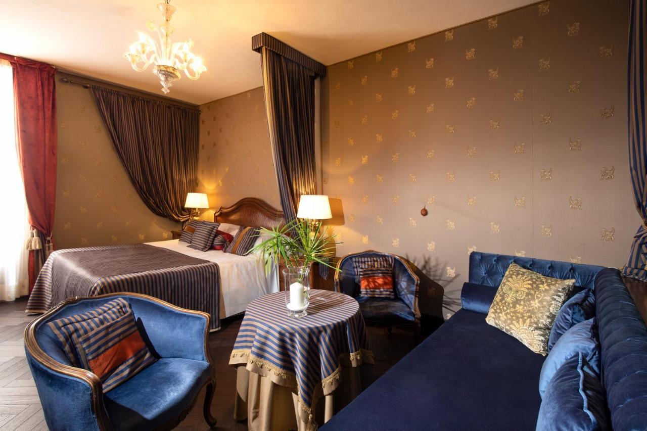 Metropole Hotel