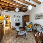 Riva De Biasio Charming Apartment