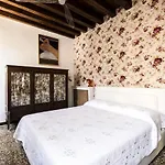 Venice Giardini Biennale Apartment