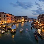 Canal Tron