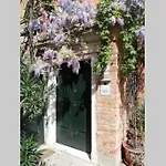 Zattere Cottage Close To Guggenheim