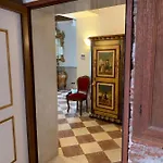 Luxury Apartment In San Marco With Canal View